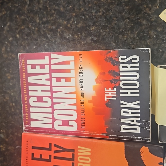 Michael Connelly books: Scarecrow,  Lincoln Lawyer,  Dark Hours. Fifth Witness - Picture 3 of 5